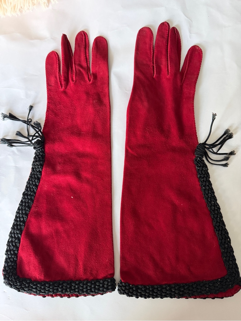 **VINTAGE** Women’s Red Suede Elbow Length Gloves